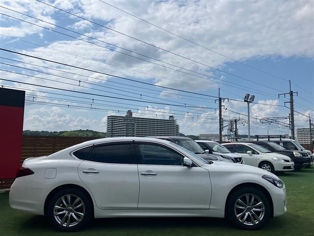 NISSAN FUGA 4WD 2021