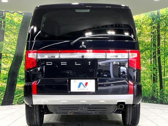 MITSUBISHI DELICA D:5 4WD 2024