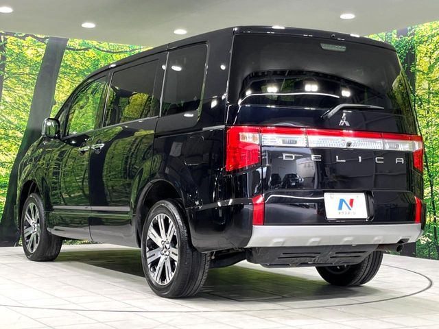 MITSUBISHI DELICA D:5 4WD 2024