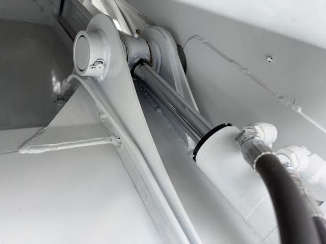 MITSUBISHI CANTER 2024