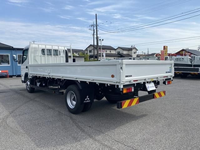 MITSUBISHI CANTER 2024