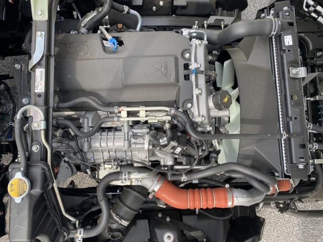 MITSUBISHI CANTER 2024