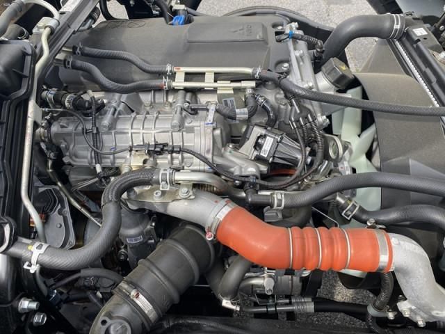 MITSUBISHI CANTER 2024