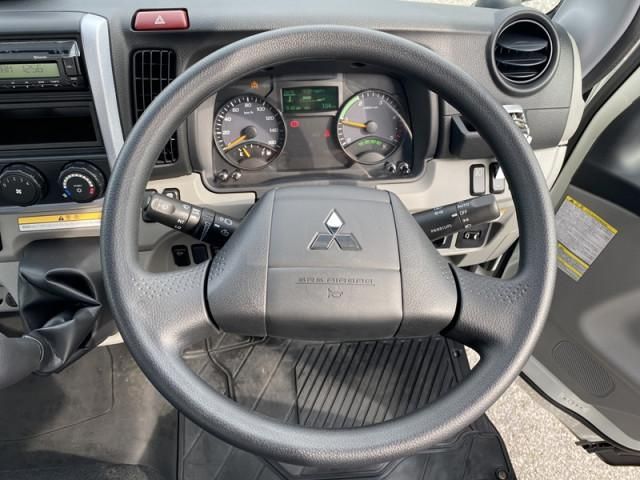 MITSUBISHI CANTER 2024