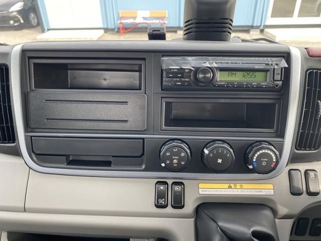 MITSUBISHI CANTER 2024