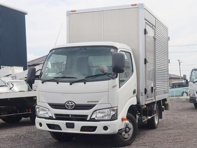 TOYOTA DYNA 2019