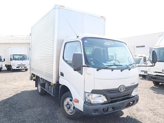 TOYOTA DYNA 2019
