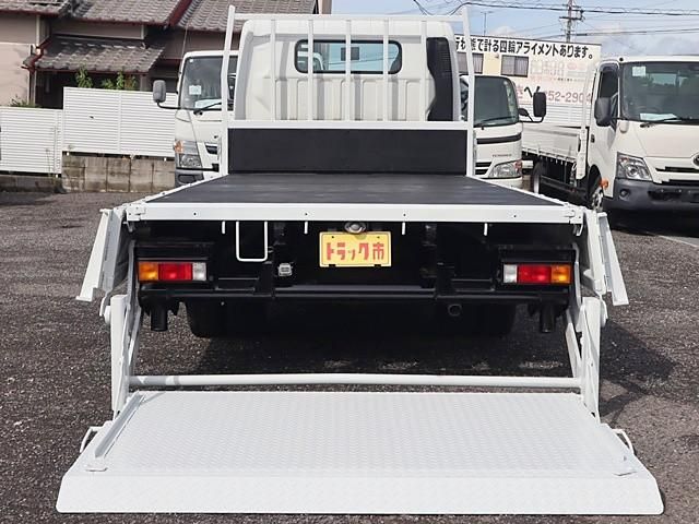 MITSUBISHI CANTER 2018