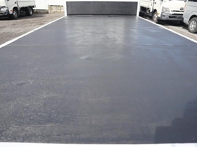 MITSUBISHI CANTER 2018