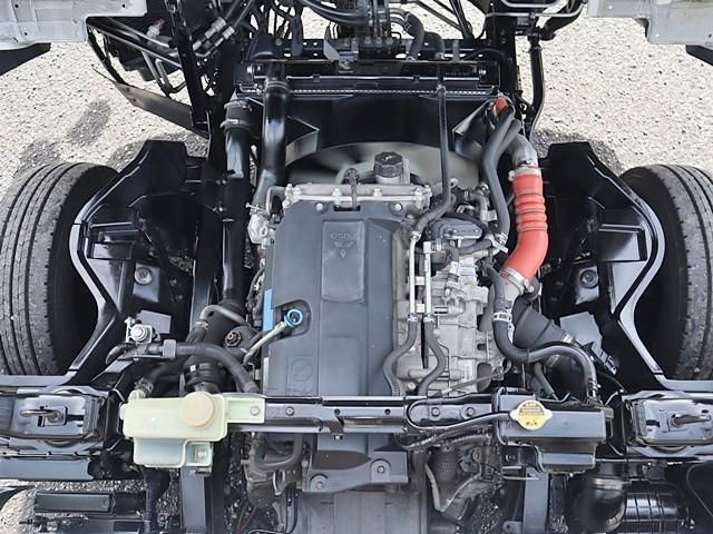 MITSUBISHI CANTER 2018