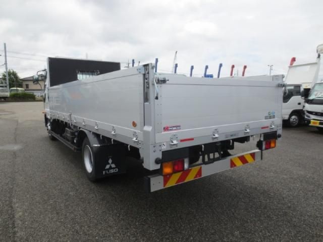 MITSUBISHI FUSOU FIGHTER 2020