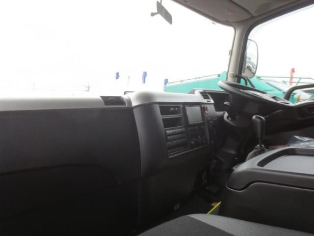 MITSUBISHI FUSOU FIGHTER 2020