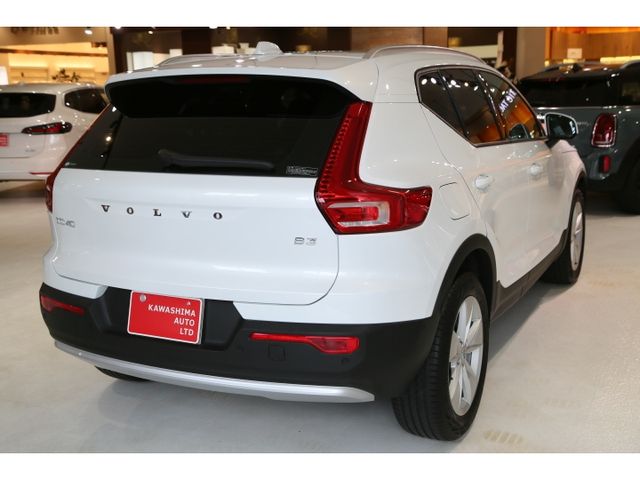 VOLVO VOLVO XC40 2023