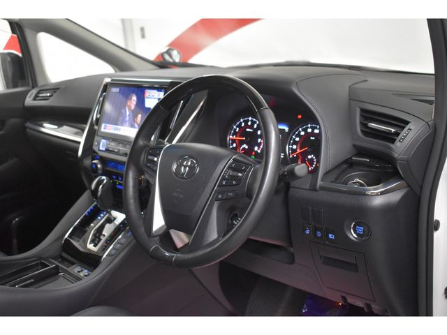 TOYOTA ALPHARD 4WD 2019