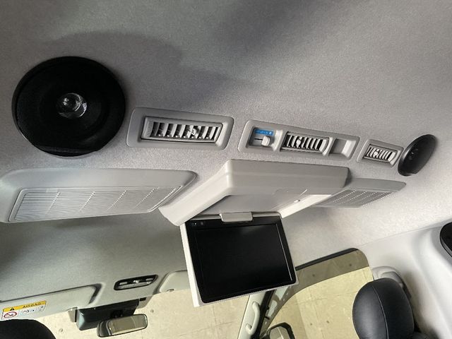 TOYOTA HIACE wagon 2021