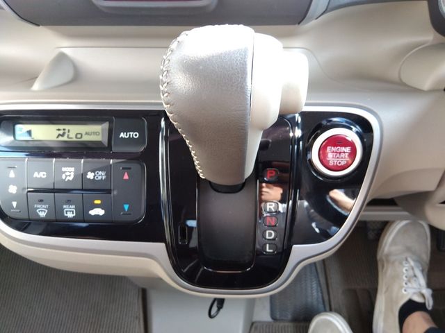 HONDA N BOX 2013