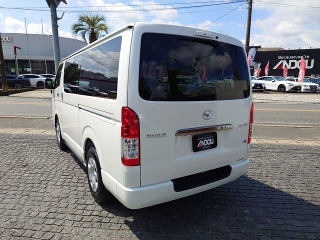 TOYOTA HIACE van 2WD 2025