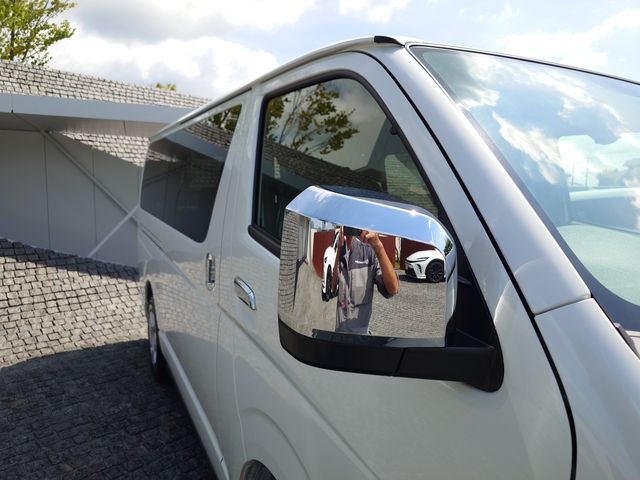 TOYOTA HIACE van 2WD 2025