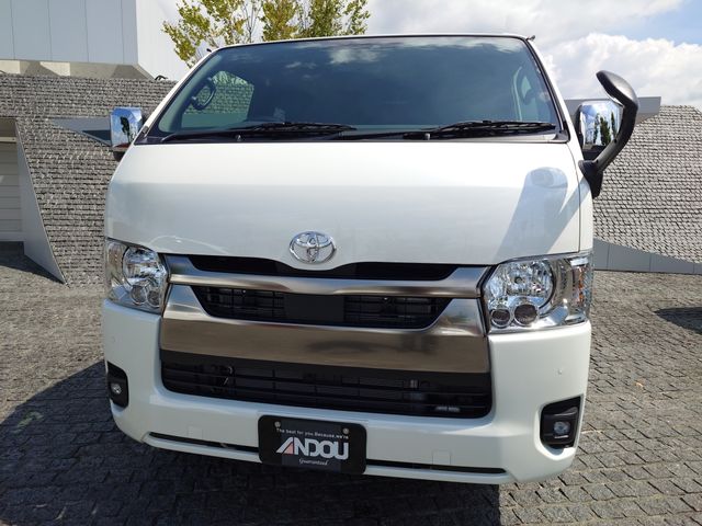 TOYOTA HIACE van 2WD 2025