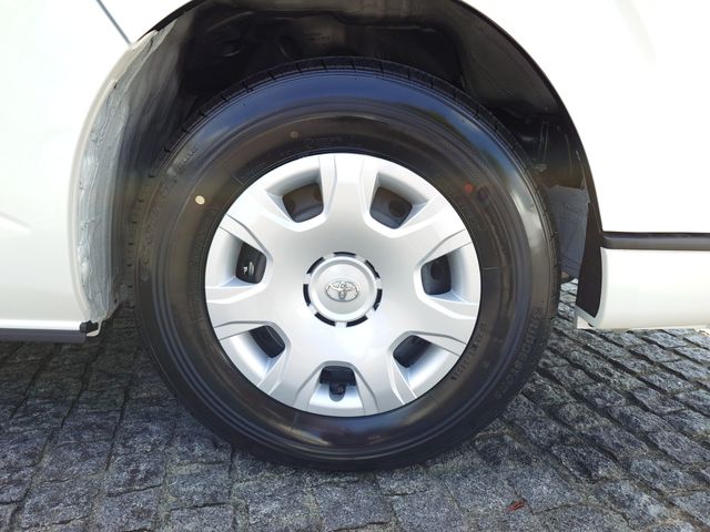 TOYOTA HIACE van 2WD 2025
