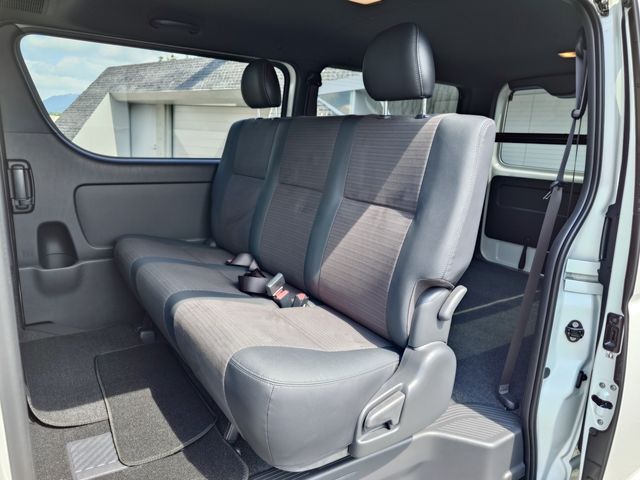 TOYOTA HIACE van 2WD 2025