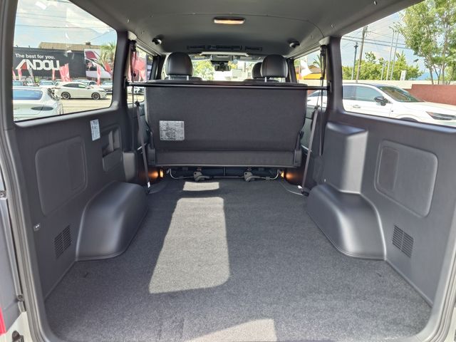 TOYOTA HIACE van 2WD 2025