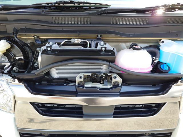 TOYOTA HIACE van 2WD 2025