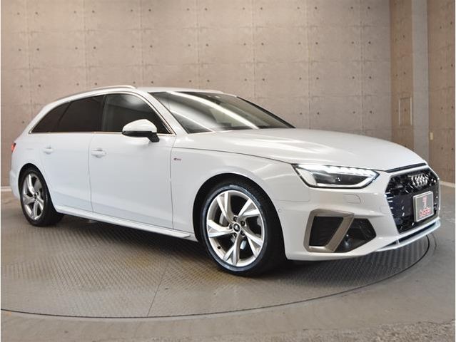 AUDI AUDI A4 AVANT 2021