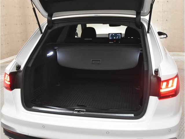 AUDI AUDI A4 AVANT 2021