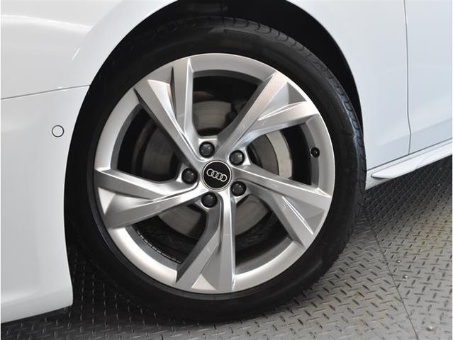 AUDI AUDI A4 AVANT 2021