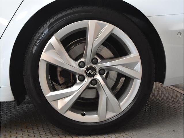 AUDI AUDI A4 AVANT 2021