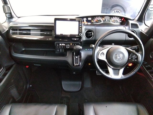 HONDA N BOX CUSTOM 2018