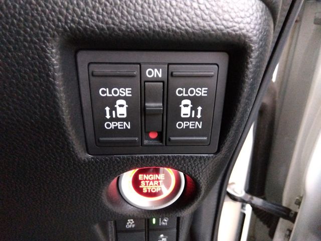 HONDA N BOX CUSTOM 2018