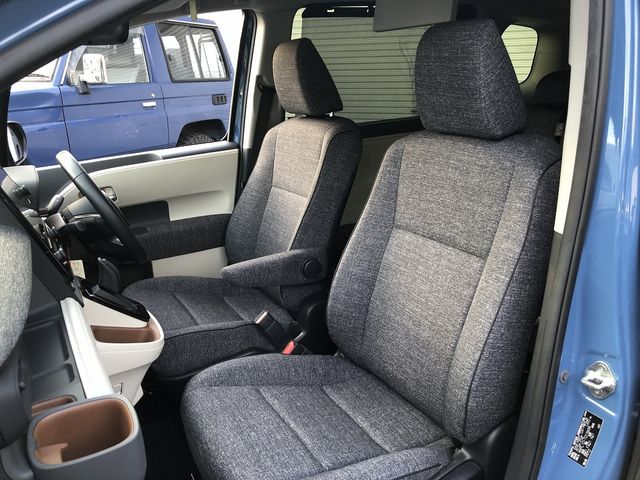 TOYOTA SIENTA HYBRID 2022