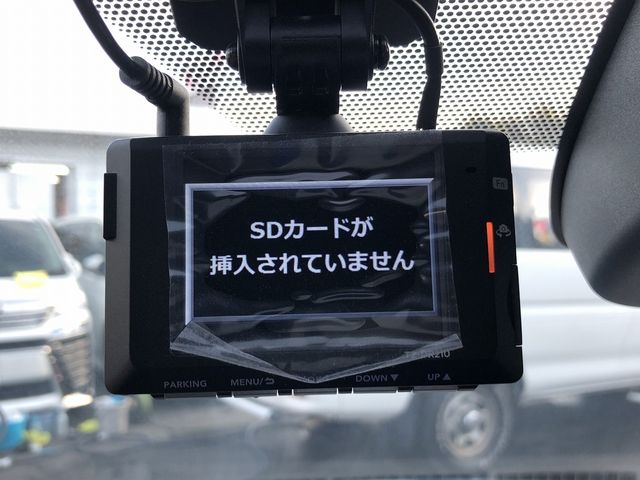 TOYOTA SIENTA HYBRID 2022