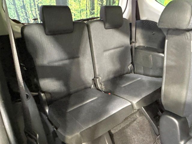 TOYOTA SIENTA HYBRID 2016