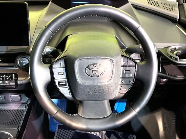 TOYOTA PRIUS 2025