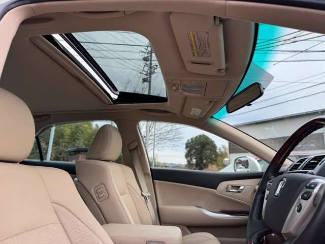 TOYOTA CROWN sedan 2012