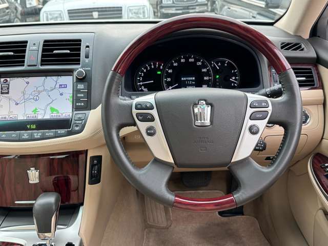 TOYOTA CROWN sedan 2012