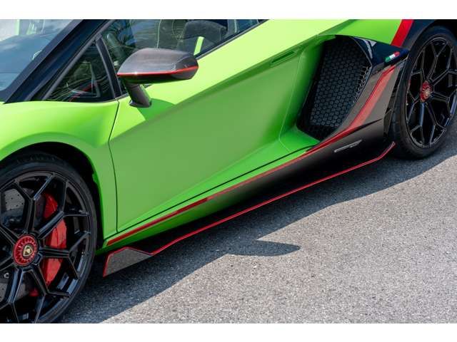LAMBORGHINI LAMBORGHINI Aventador Roadster 2021