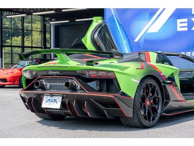 LAMBORGHINI LAMBORGHINI Aventador Roadster 2021