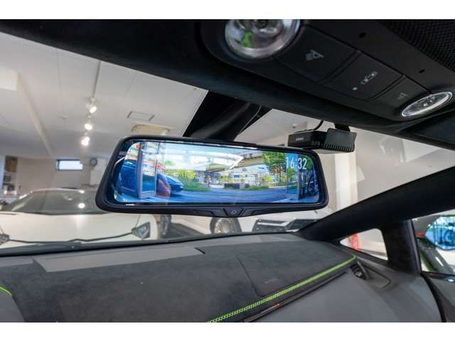 LAMBORGHINI LAMBORGHINI Aventador Roadster 2021