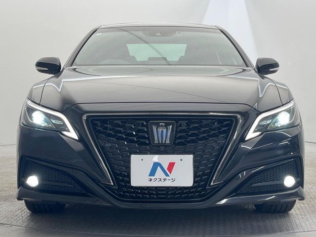 TOYOTA CROWN sedan hybrid 2020