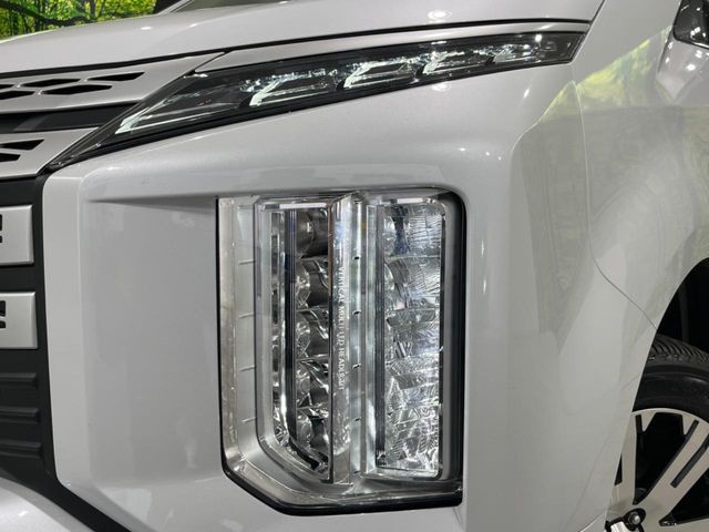 MITSUBISHI DELICA D:5 4WD 2024