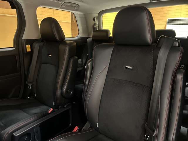 TOYOTA VELLFIRE 2014