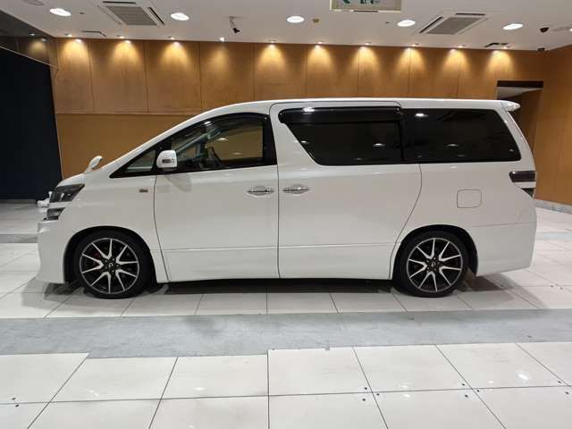 TOYOTA VELLFIRE 2014