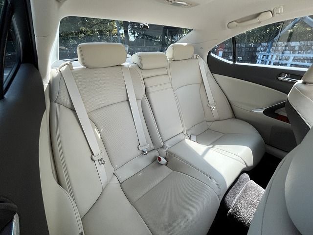 TOYOTA LEXUS IS250 2009