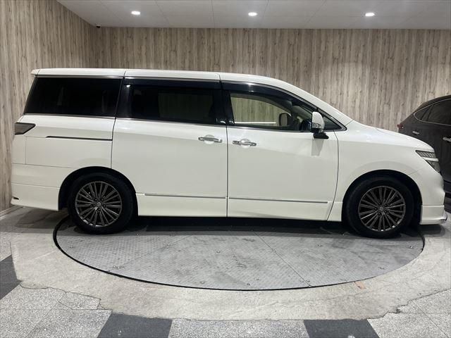 NISSAN ELGRAND 2015