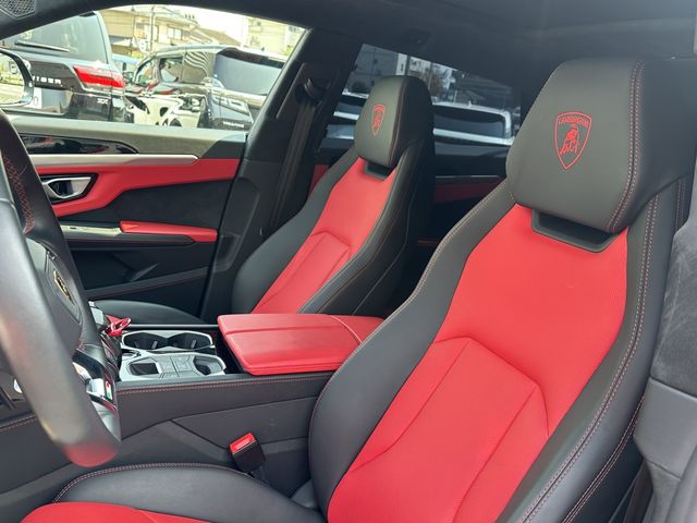 LAMBORGHINI LAMBORGHINI URUS 2019