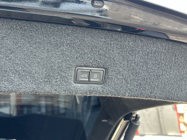 LAMBORGHINI LAMBORGHINI URUS 2019